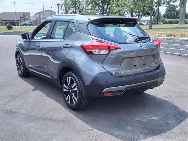 Photo of 2020 Gun Metallic Nissan Kicks