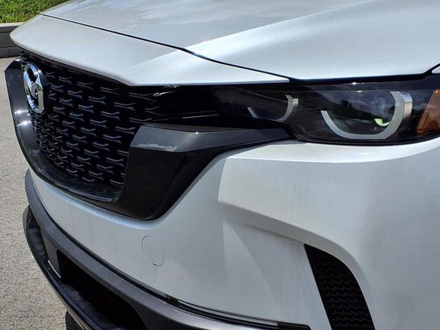 Photo of 2025 wind chill pearl Mazda CX-5