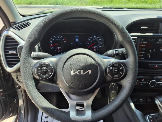 Photo of 2022 Gravity Gray Kia Soul