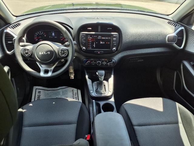 Photo of 2022 Gravity Gray Kia Soul