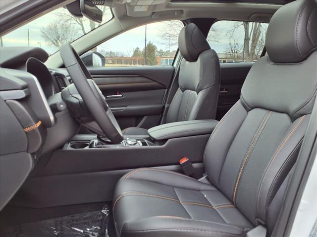 Photo of 2025 Wind Chill Pearl Mazda CX-50 Hybrid