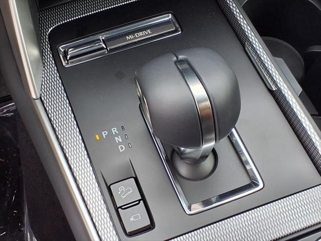 Photo of 2025 Rhodium White Premium Mazda CX-70