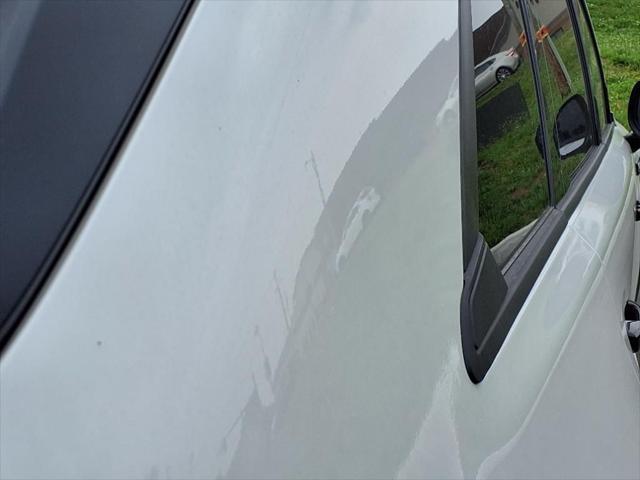Photo of 2025 Rhodium White Premium Mazda CX-70