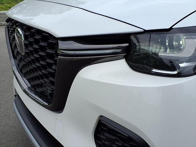 Photo of 2025 Rhodium White Premium Mazda CX-70