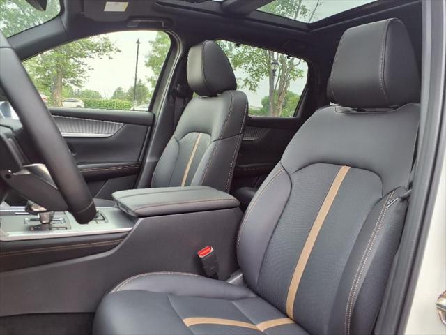 Photo of 2025 Rhodium White Premium Mazda CX-70