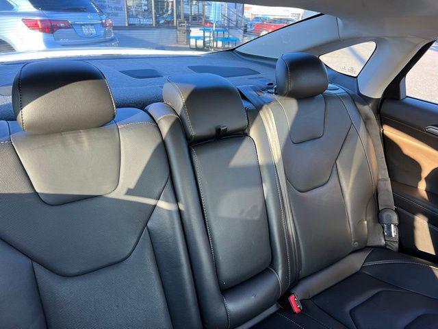 Photo of 2016 White Platinum Clearcoat Metallic Ford Fusion