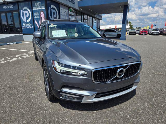 2017 Volvo V90 Cross Country