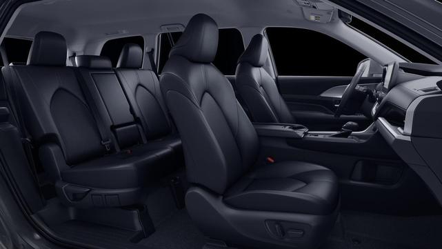 Photo of 2026 White Toyota Grand Highlander