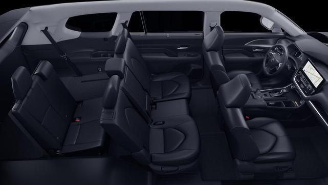 Photo of 2026 White Toyota Grand Highlander