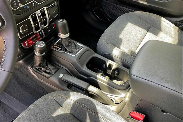 Photo of 2025 Granite Crystal Metallic Clearcoat Jeep Wrangler 4xe