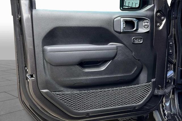 Photo of 2025 Granite Crystal Metallic Clearcoat Jeep Wrangler 4xe