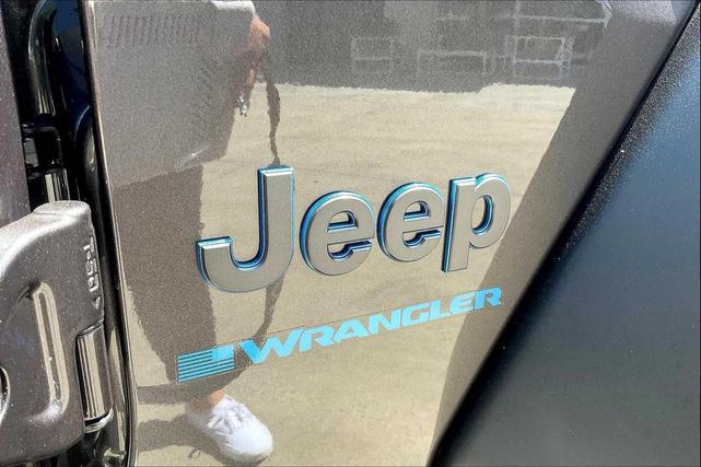 Photo of 2025 Granite Crystal Metallic Clearcoat Jeep Wrangler 4xe