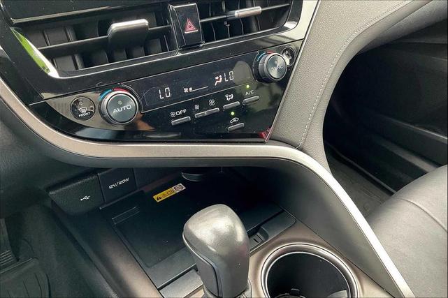 Photo of 2024 Wind Chill Pearl/Midnight Black Metallic Toyota Camry