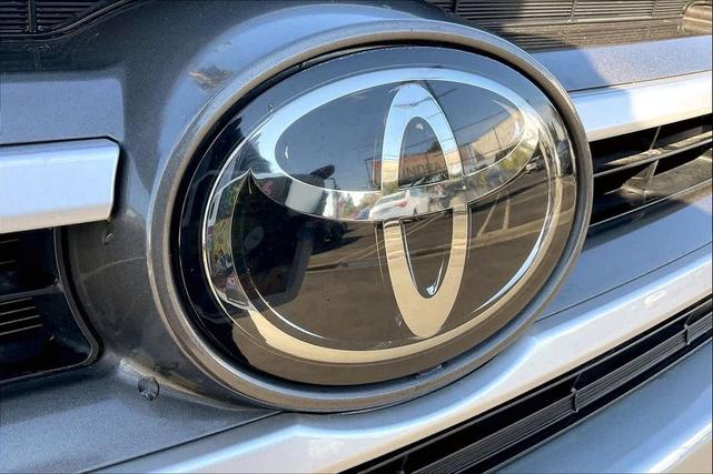 Photo of 2018 Celestial Silver Metallic Toyota Highlander