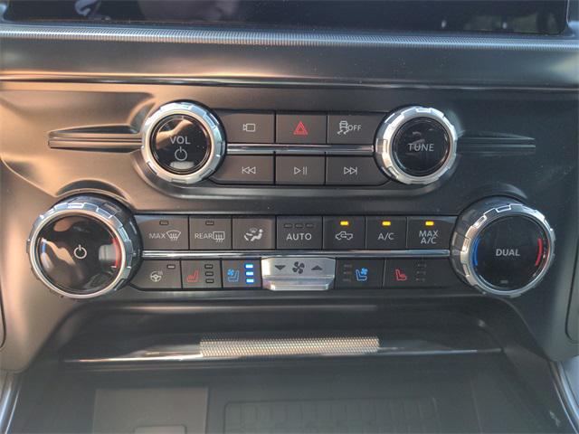 Photo of 2025 White Metallic Ford F-150