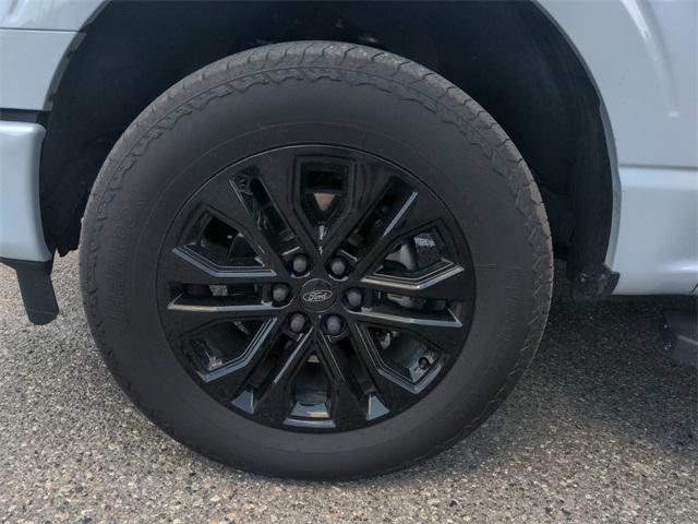 Photo of 2025 White Metallic Ford F-150