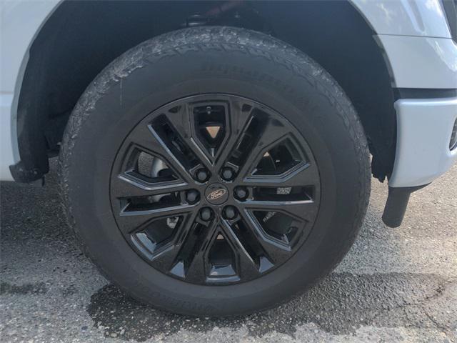 Photo of 2025 White Metallic Ford F-150