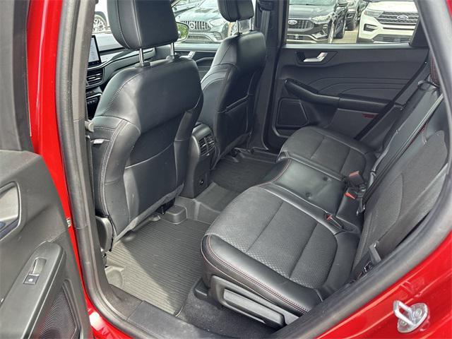 Photo of 2023 Rapid Red Metallic Tinted Clearcoat Ford Escape