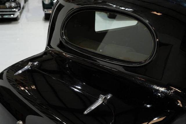 Photo of 1937 Black Packard Super Eight