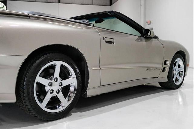 Photo of 2002 Pewter Metallic Pontiac Firebird