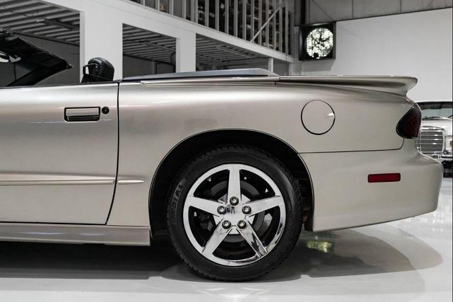 Photo of 2002 Pewter Metallic Pontiac Firebird