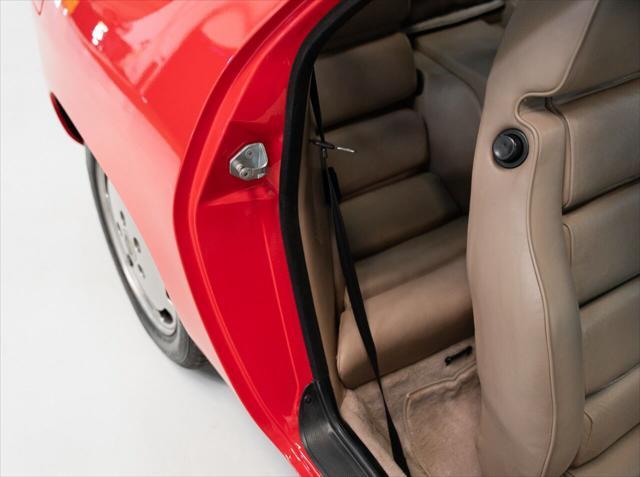 Photo of 1983 Guards Red Porsche 928