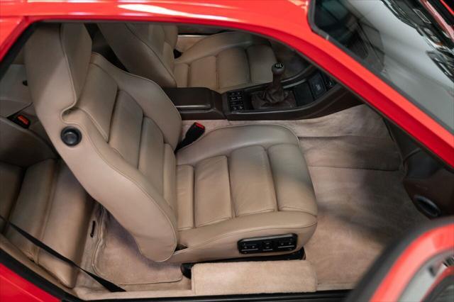 Photo of 1983 Guards Red Porsche 928