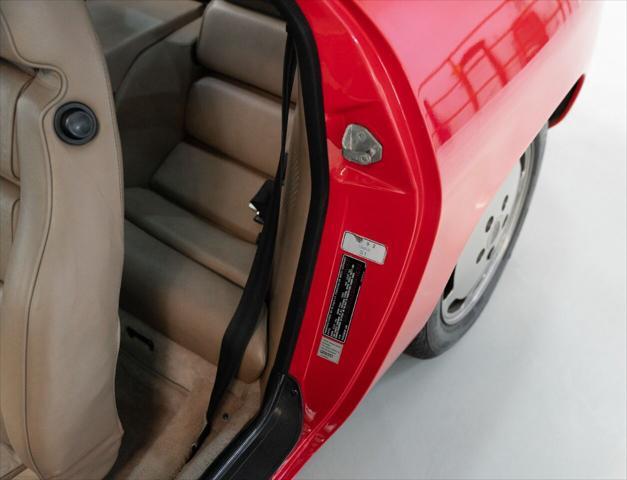 Photo of 1983 Guards Red Porsche 928