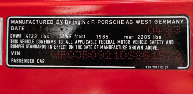 Photo of 1983 Guards Red Porsche 928
