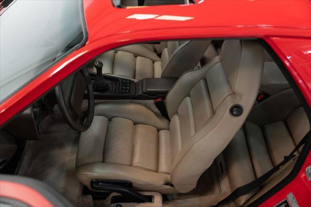 Photo of 1983 Guards Red Porsche 928
