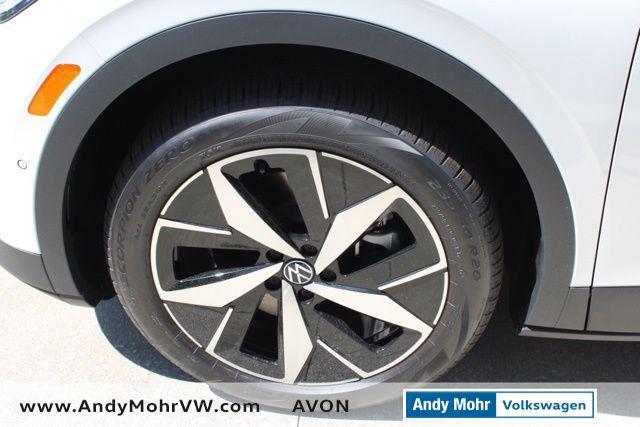 Photo of 2025 Opal White Pearl Volkswagen ID.4