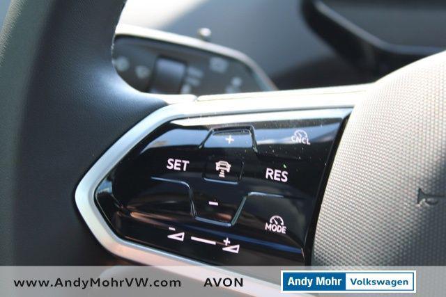 Photo of 2025 Opal White Pearl Volkswagen ID.4