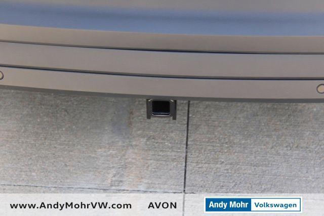Photo of 2025 Opal White Pearl Volkswagen ID.4