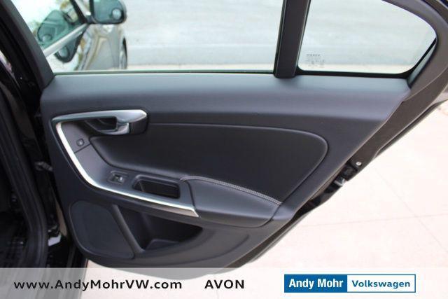 Photo of 2017 Onyx Black Metallic Volvo S60