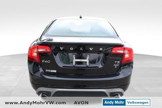 Photo of 2017 Onyx Black Metallic Volvo S60