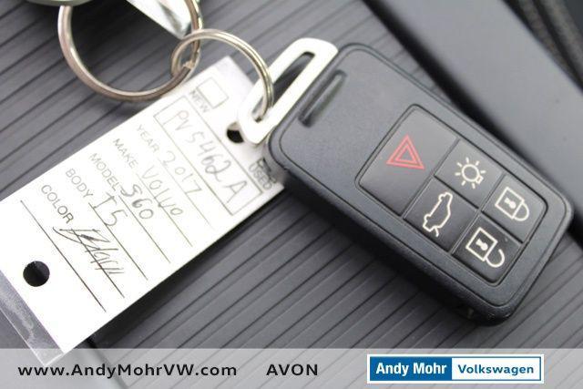 Photo of 2017 Onyx Black Metallic Volvo S60