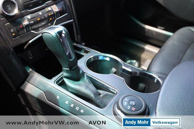Photo of 2017 White Platinum Ford Explorer