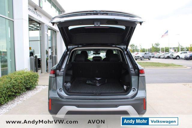 Photo of 2025 Platinum Gray Metallic Volkswagen Tiguan