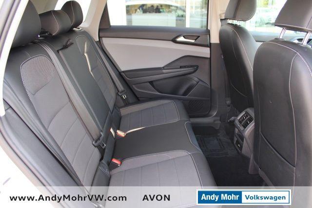 Photo of 2022 Pure White Volkswagen Taos