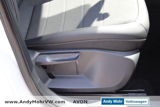 Photo of 2022 Pure White Volkswagen Taos