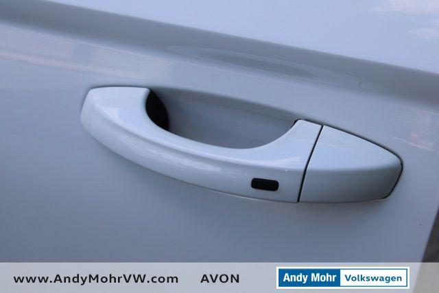 Photo of 2022 Pure White Volkswagen Taos