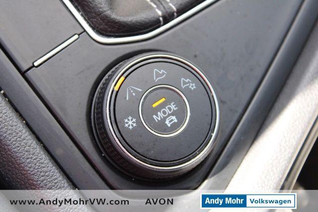 Photo of 2022 Pure White Volkswagen Taos