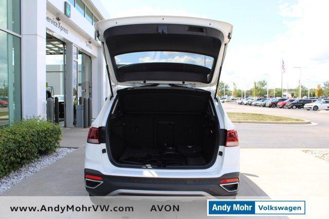 Photo of 2022 Pure White Volkswagen Taos