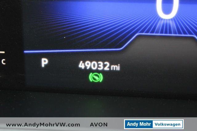 Photo of 2022 Pure White Volkswagen Taos