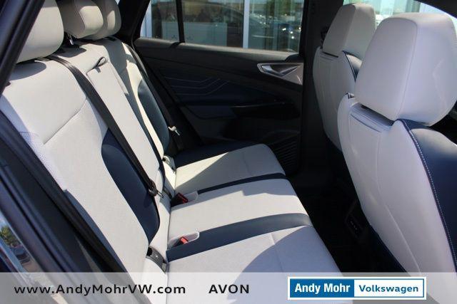 Photo of 2025 Deep Black Pearl Volkswagen ID.4