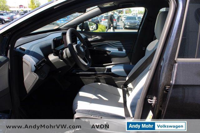 Photo of 2025 Deep Black Pearl Volkswagen ID.4