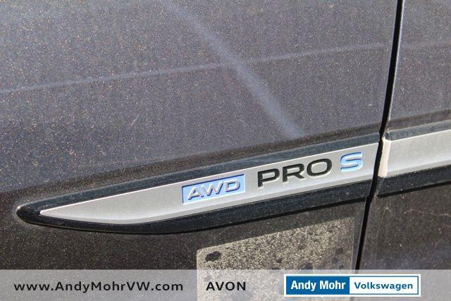 Photo of 2025 Deep Black Pearl Volkswagen ID.4