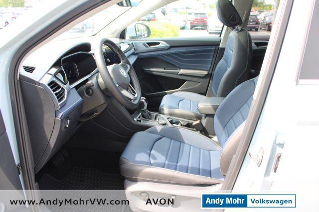 Photo of 2025 Monument Gray Volkswagen Taos