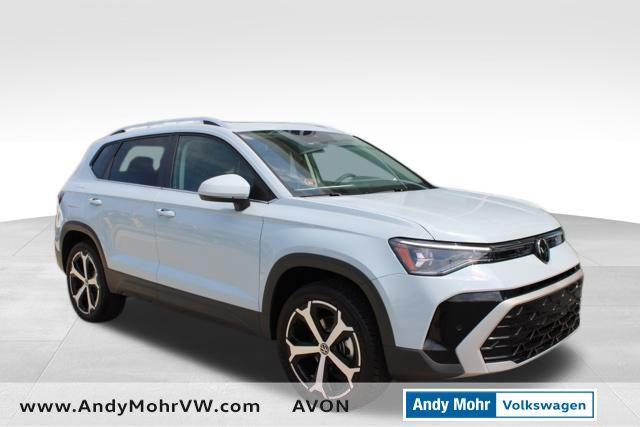 Photo of 2025 Monument Gray Volkswagen Taos
