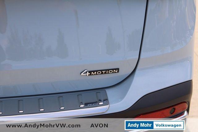 Photo of 2025 Monument Gray Volkswagen Taos